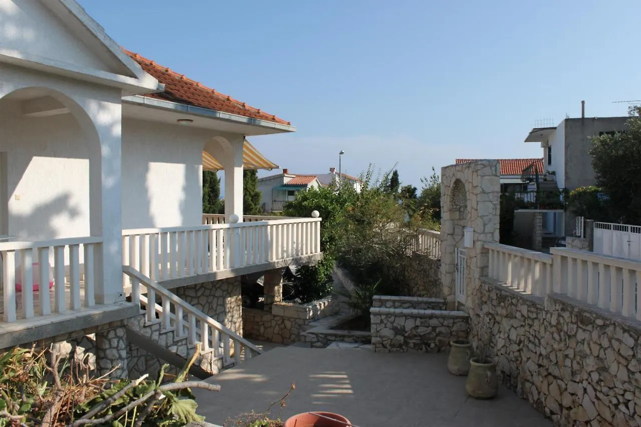 Mooi Kroatie Vakantiehuis Trogir Holiday home